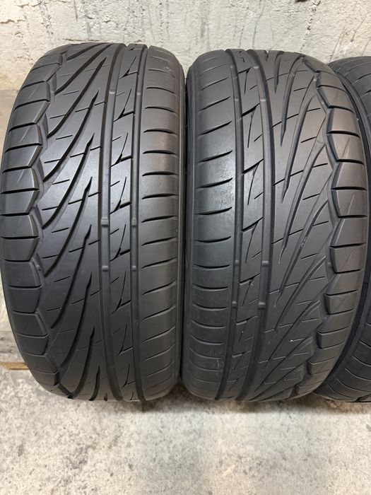 215/50/17 Toyo 4бр дот24