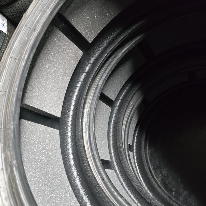 Нови Pirelli P Zero 255 35 R21 DOT 22