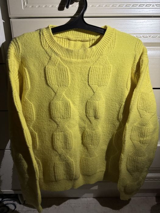 Жылы жемпір сатылады