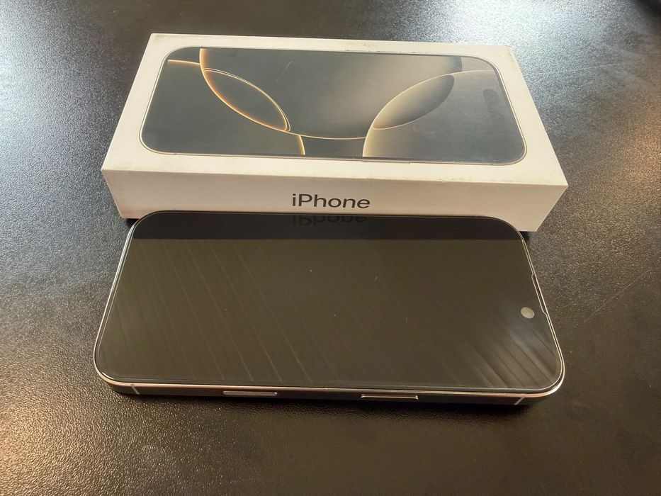 iPhone 16 Pro Natural Titanium – impecabil, garanție până în decembrie 2027