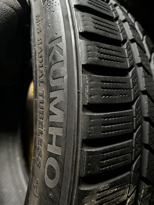 Два баллона 225// 40// 18 – зима