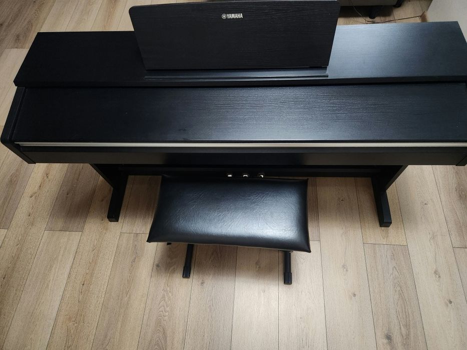 Pianina Yamaha YDP 142 Arius