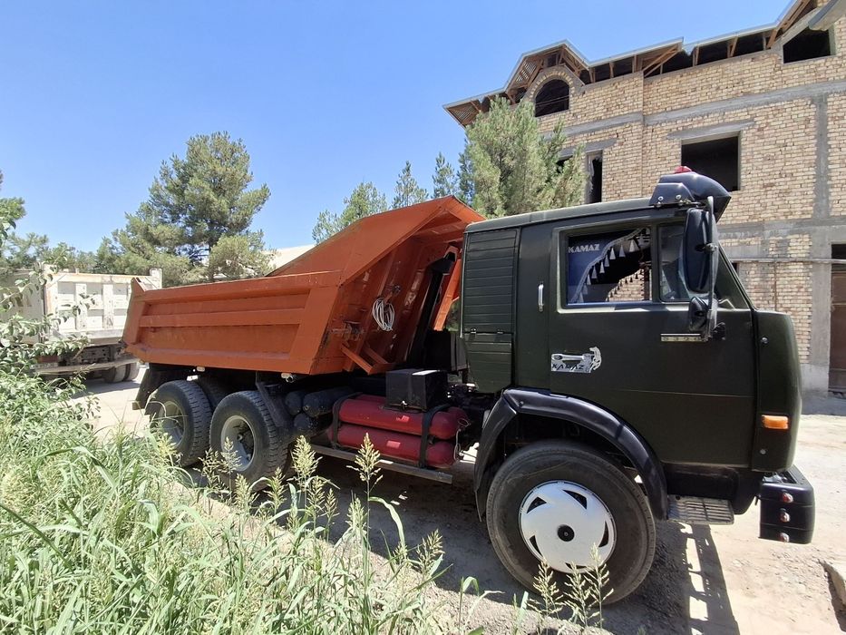Kamaz samosval sotiladi
