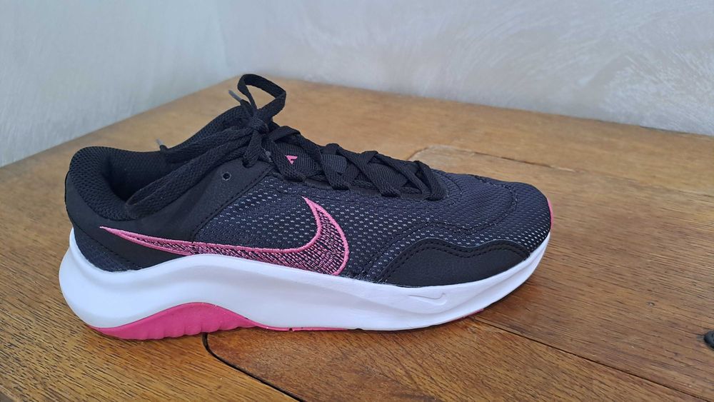 Дамски Маратонки NIKE/НАЙК