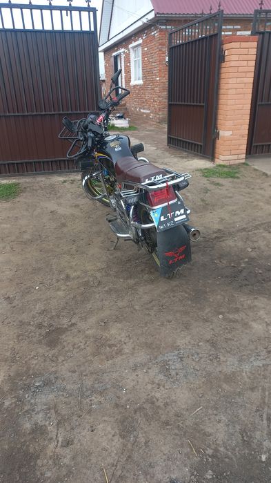 Продам мотоцикл лтм м9 200кубов