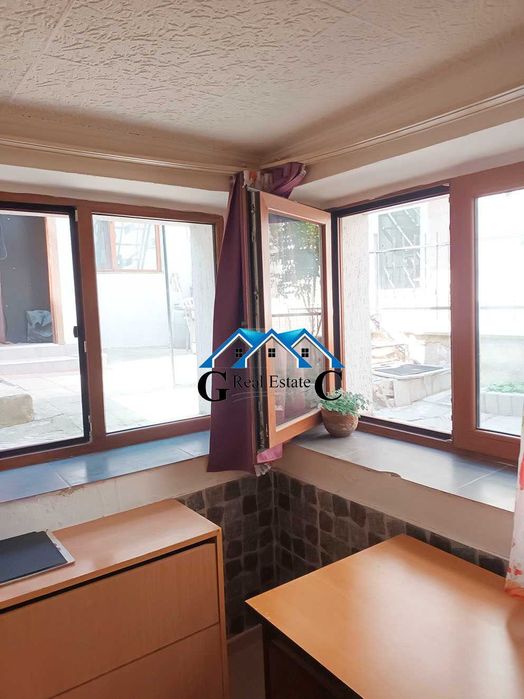 Дава се под наем Етаж от къща в Варна, Трошево - 12 кв.м за 153 € - Снимка #5