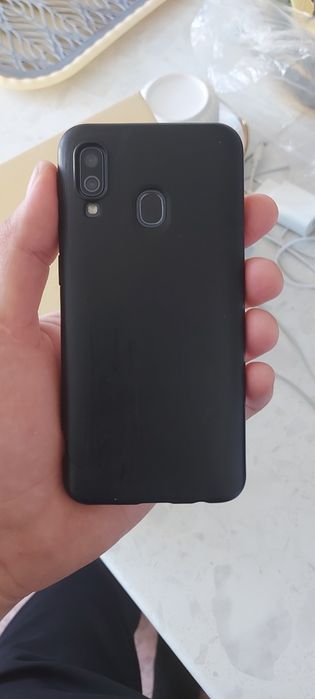 Продам телефон самсунг