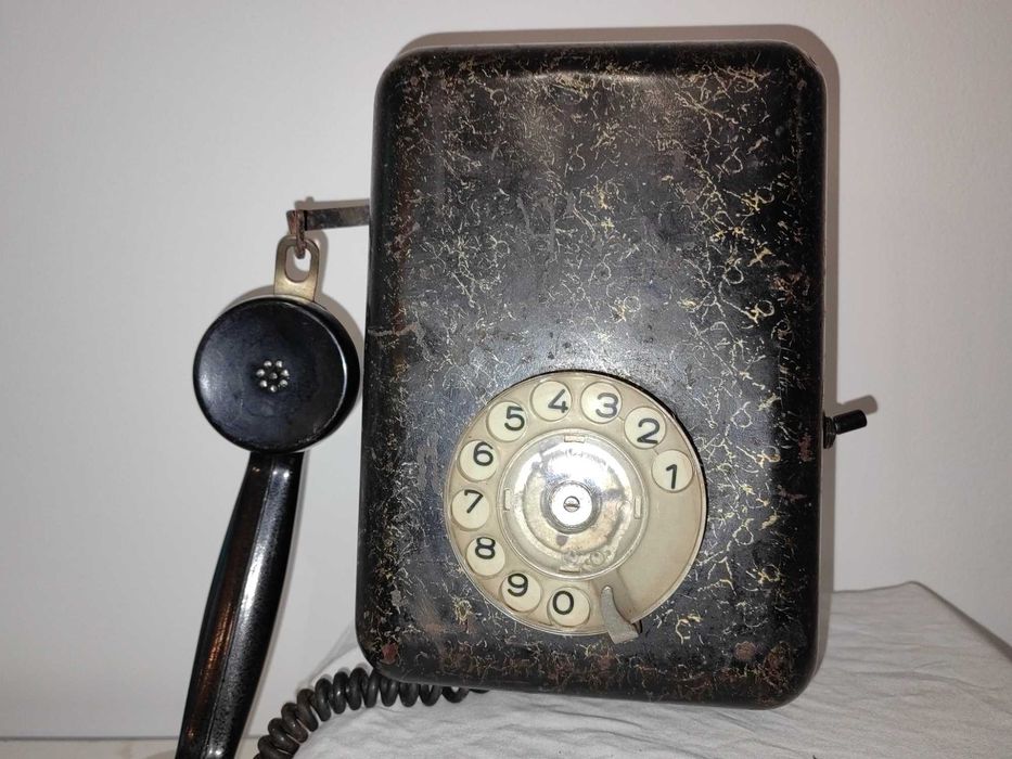 Колекция от ретро телефони