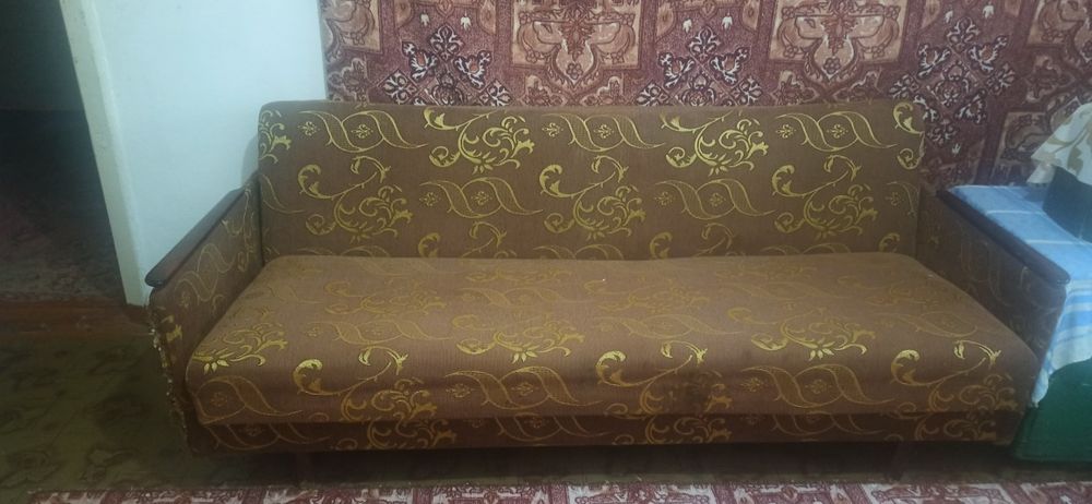 Продаётся диван, качество хорошее