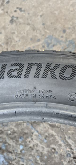 2 anvelope iarna Hankook 265/45/21,dot 2022.Pret/bucata.