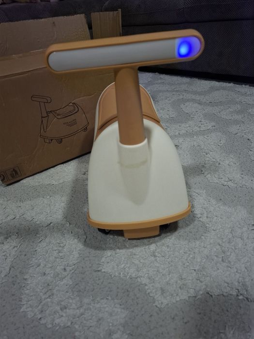 Tricicleta bebe ride on