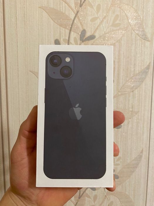Срочно продаётся iPhone 13