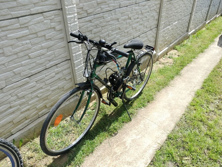 Bicicleta cu motor