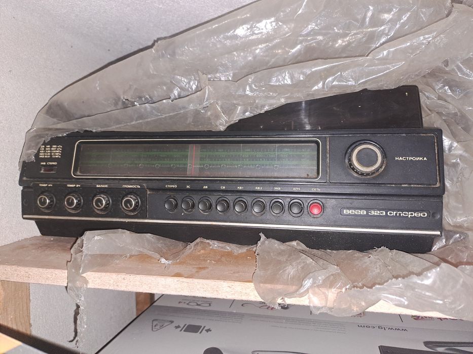 Радио Вега 323, Грамофон и магнитофон ретро