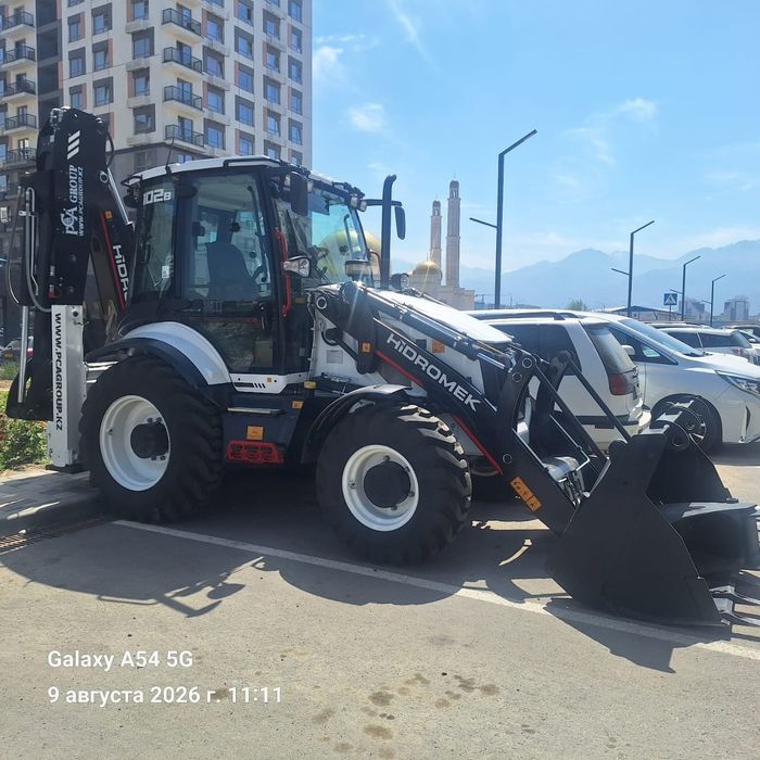Услуги экскаватора-погрузчика HYDROMEK в Алматы