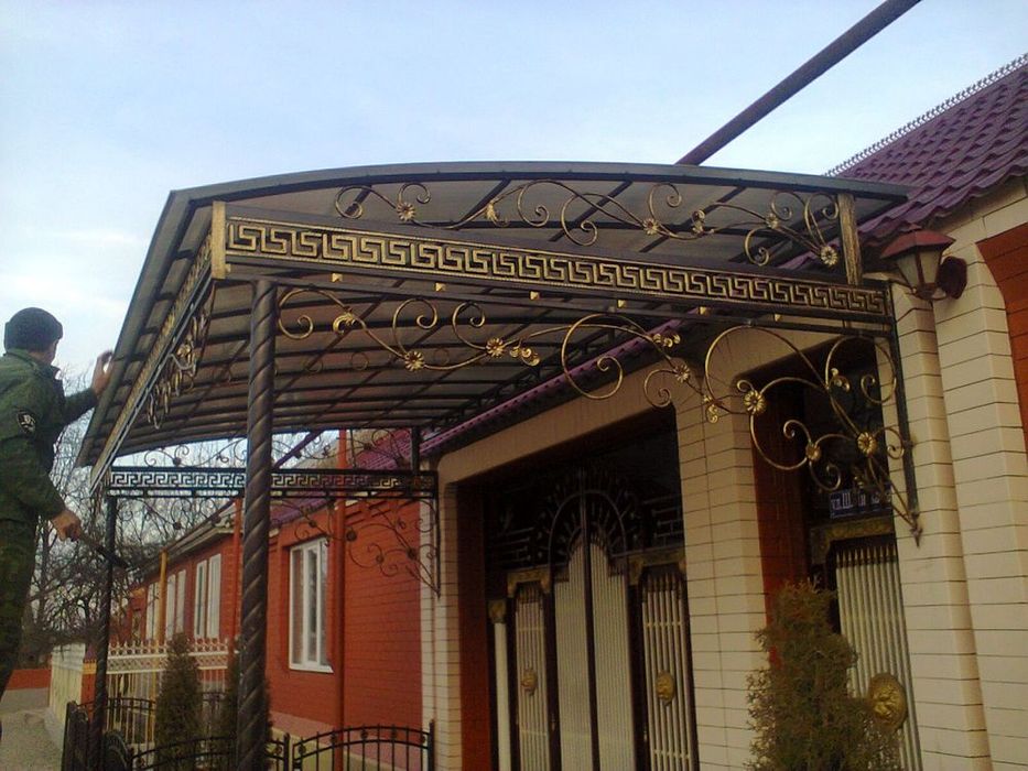 Temir darvoza va panjaralar