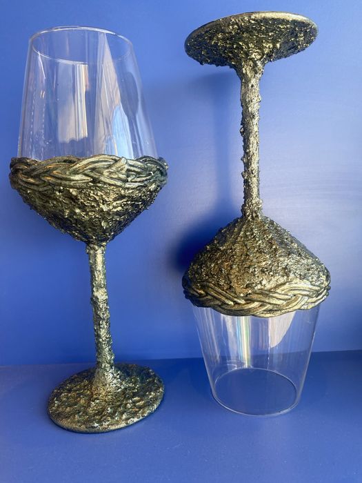 Чаши с декорация за. вино