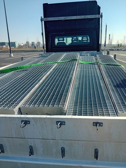 Trepte zincate de 30 cm x120 m lungime isu