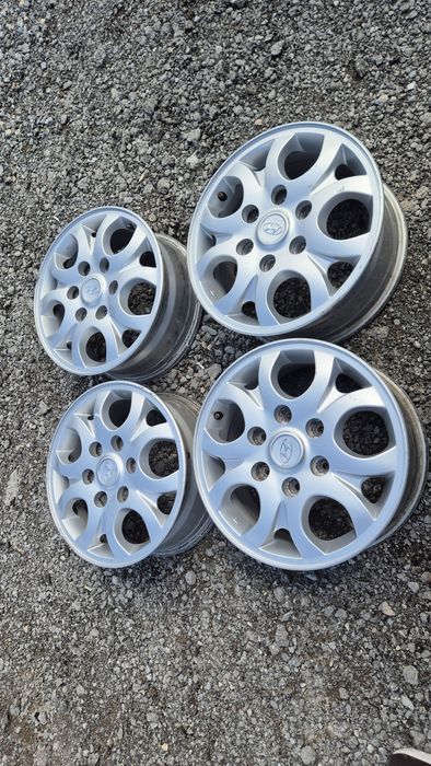 Оригинални джанти Хюндаи 6/139.7 Hyundai h1 6x139.7