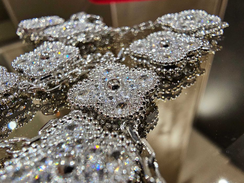 Van Cleef & Arpels VCA Silver Diamond Alhambra 10 Motifs Дамско Колие