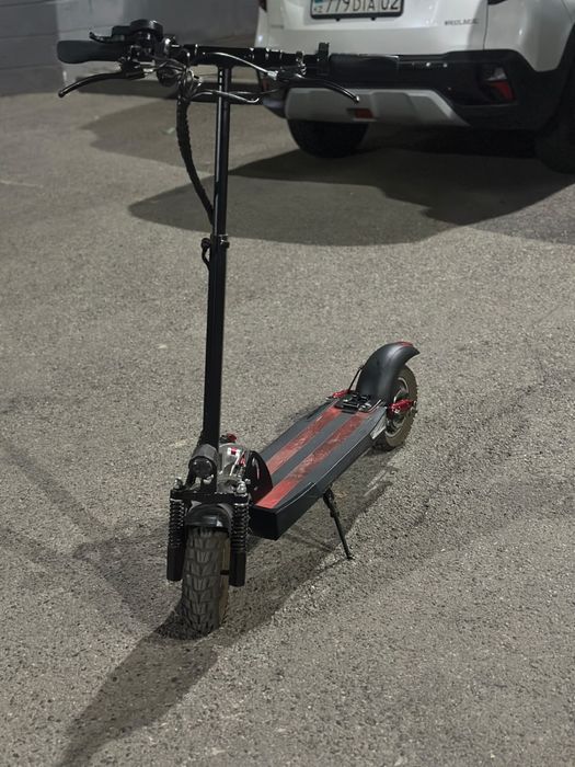 Поодам  Электросамокат KUGOO M4