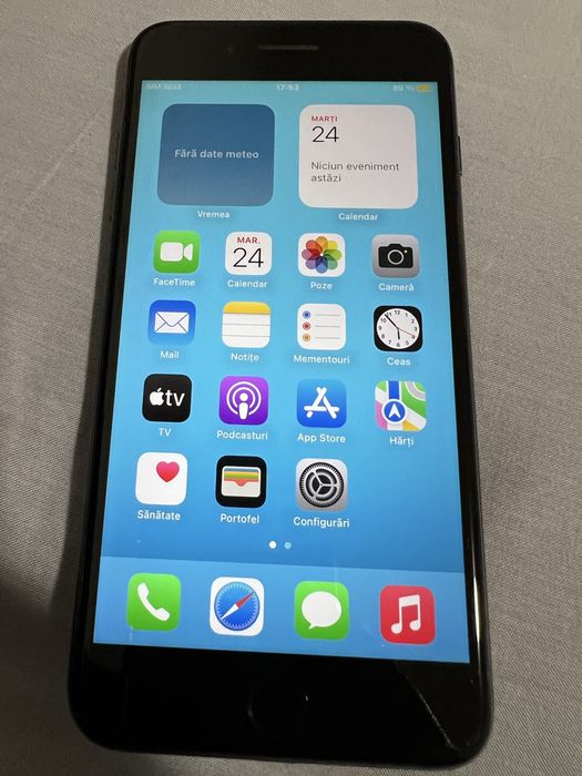 Vand sau schimb IPhone 8 plus. In foarte bune conditii.