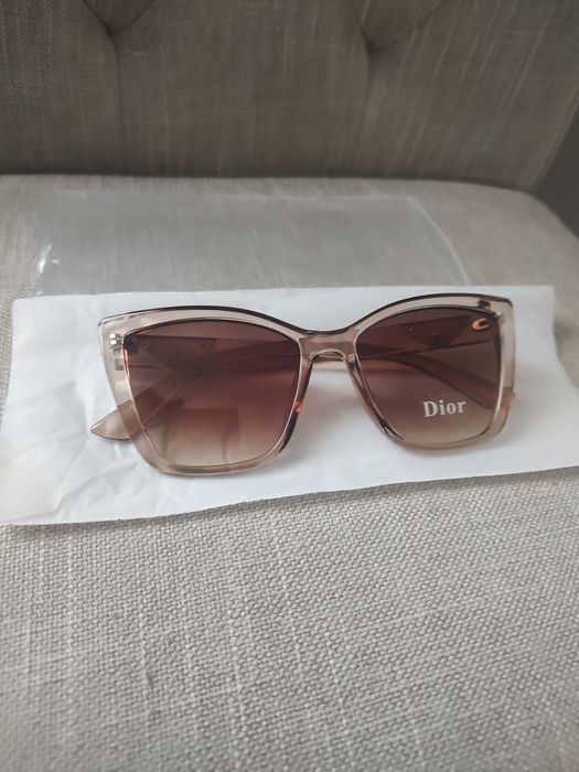 Vând Ochelari de Soare Dior și  Yves Saint Laurent