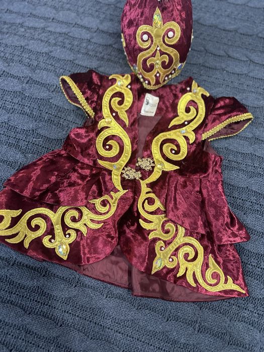 Нарядные платья ,костюмы