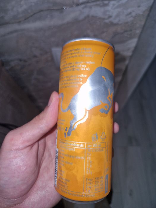 Энергетический напиток Apricot Edition, RED BULL, 250 мл, Финляндия
