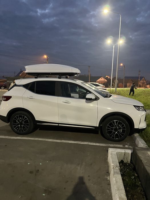 Продам автобокс белый