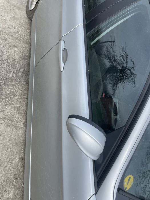 Dezmembrez bmw 320d e90