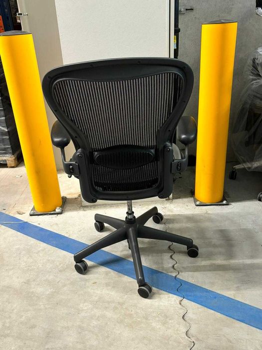 Refurbished Herman Miller Aeron Graphite C