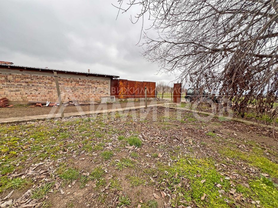 Продава се Къща в Нови пазар - 55 кв.м за 418 €/кв.м - Снимка #21