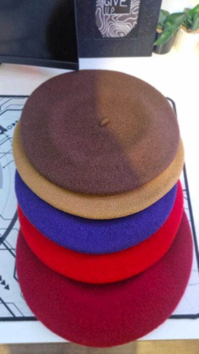 Bereta dama tip french,lana, diverse culori,marime universala
