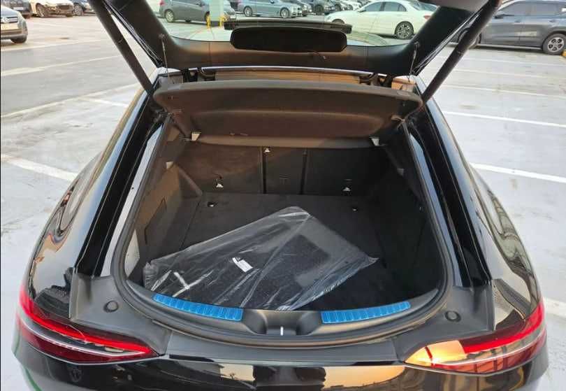 Mercedes AMG GT 4MATIC