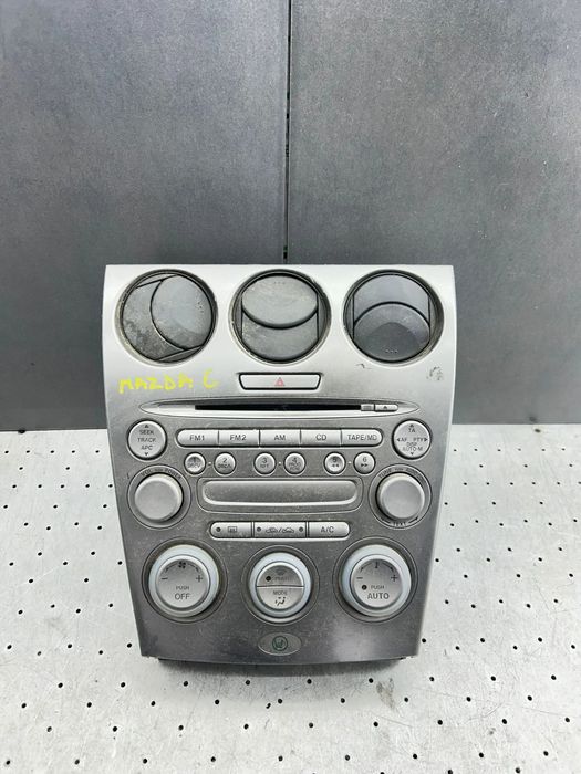 Consola centrala+radio cd+comanda ac Mazda 6 2002