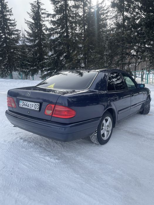 Продам мерседес w210