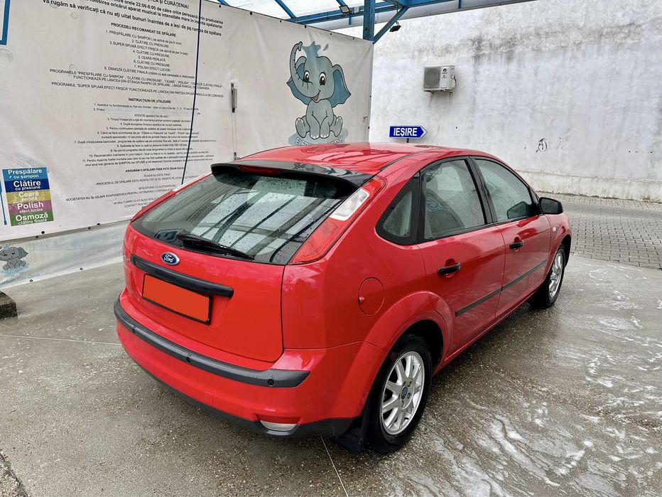 Ford Focus 1.4i - 159.000 km - Pret FIX