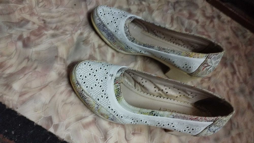 Продаём обувь за 2 тысячи