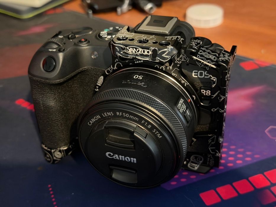 Продаю клетку для canon r8