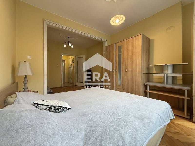 Продава се Двустаен апартамент в София, Център - 41 кв.м за 5488 €/кв.м - Снимка #1