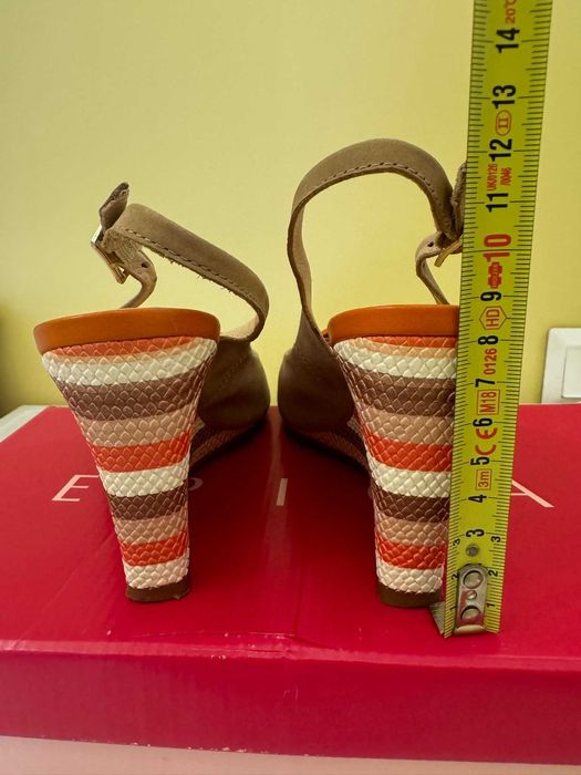 Sandale Epica cu talpa ortopedica, numarul 36, piele intoarsa