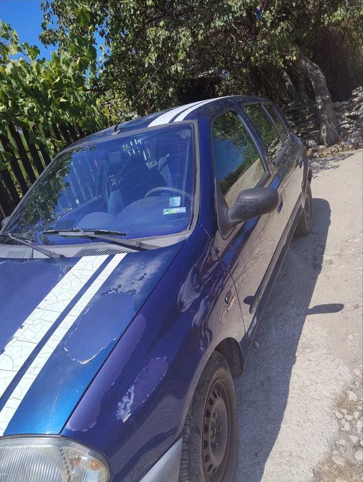 Рено Клио- бензин