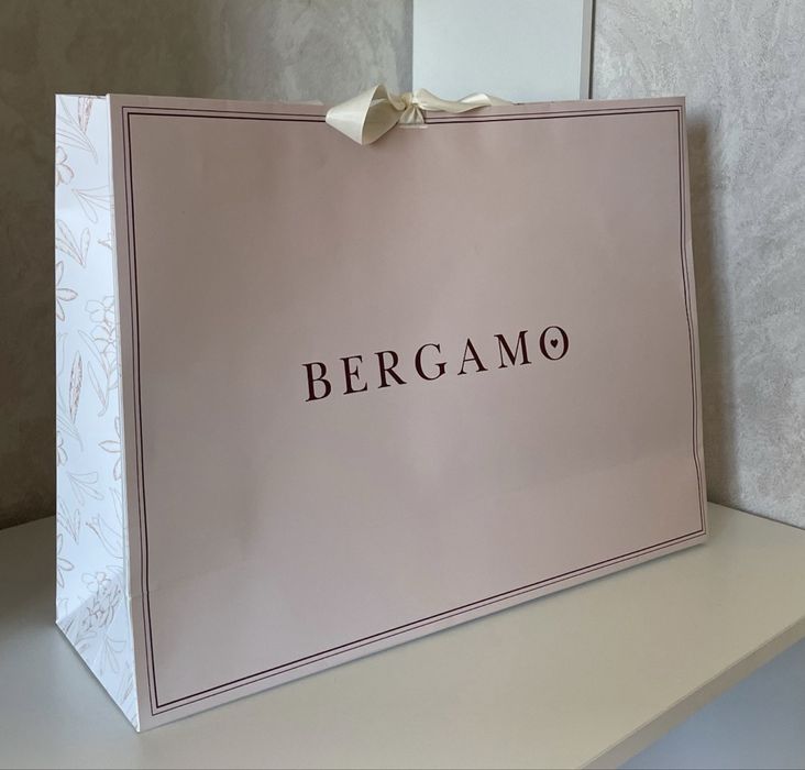 Платье ручной работы