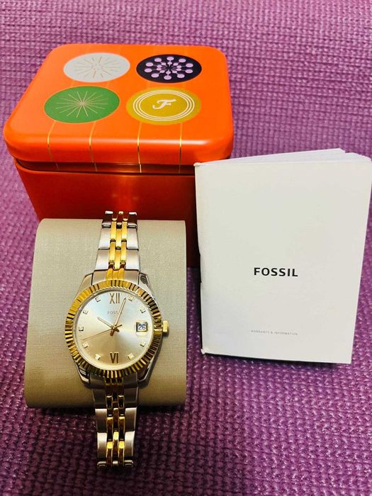 Fossil Scarlette es4949