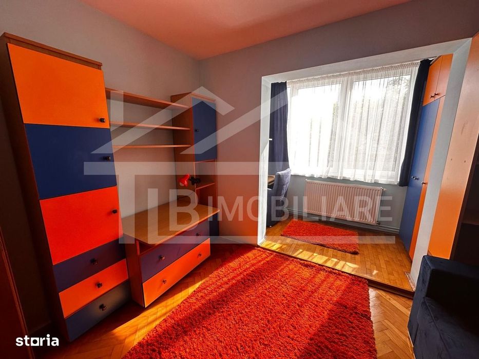 Apartament de 3 camere, 70mp,parcare, decomandat, Zona Kaufland