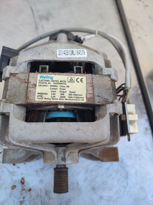 Двигатель,и гофра,от стиральной машины Аристон