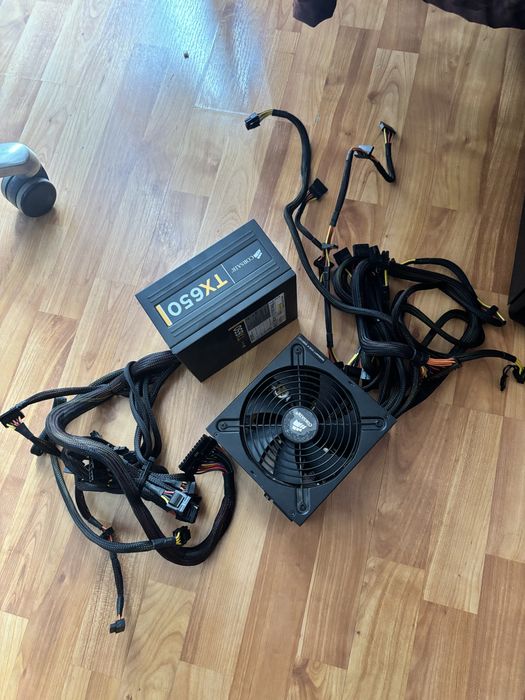 Sursa corsail TX650 ( 650W)