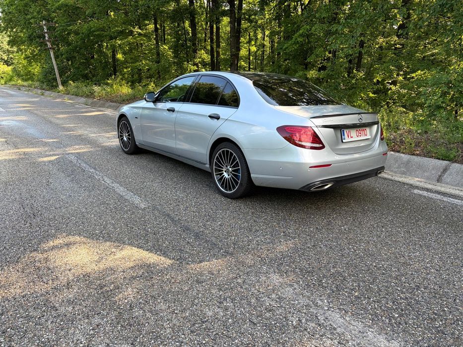 MERCEDES-BENZ E-Class 2019 — imagine 4