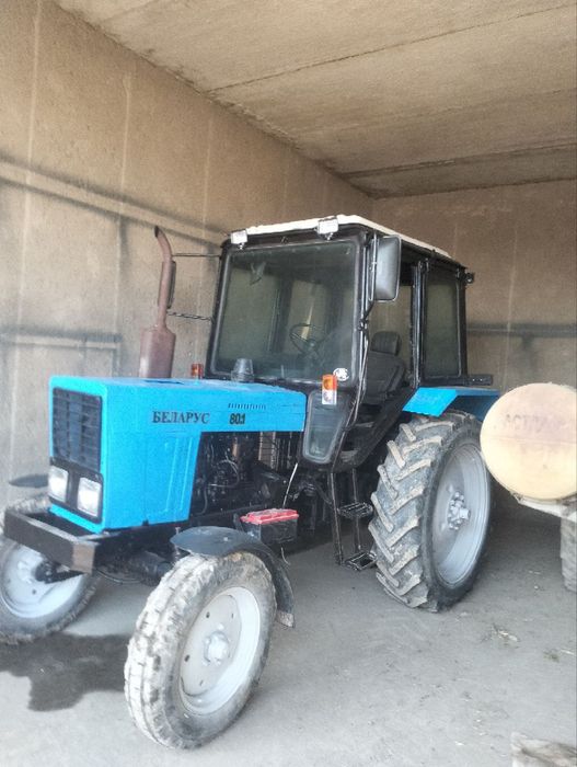 Traktor Belarus 80